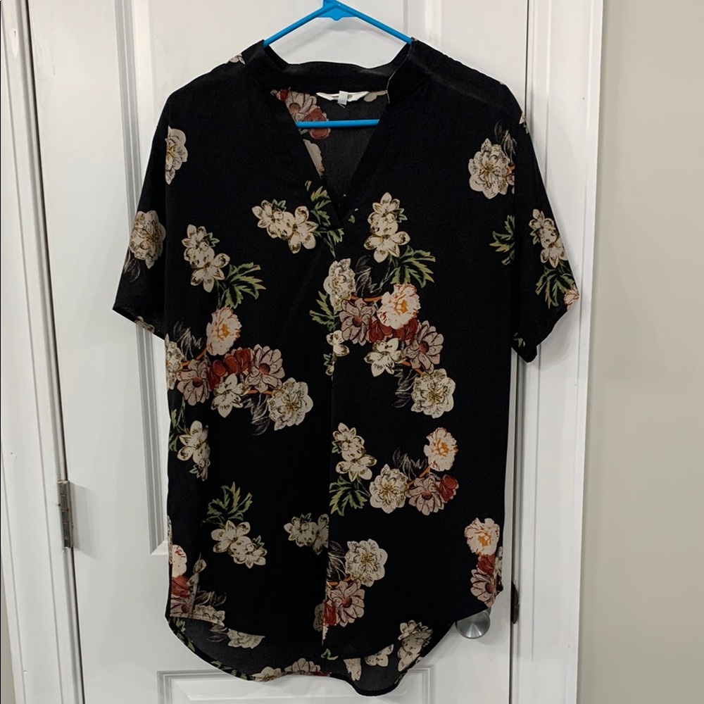 Floral Black Short Sleeve Blouse